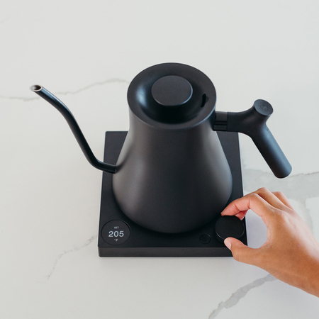 fellow-stagg-ekg-pro-electric-pour-over-kettle-5 Fellow Stagg EKG PRO - Electric Pour-Over Kettle - Matte Black